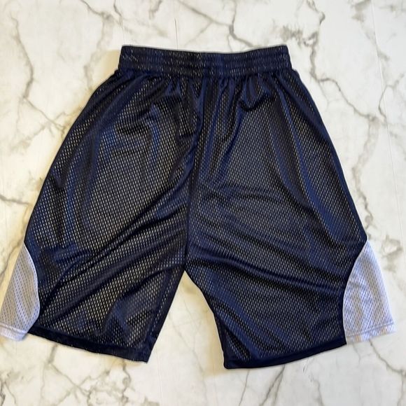 Mesh Reversible Athletic Shorts - Picture 3 of 7